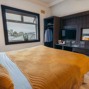 Gleeson'S Restaurant & Rooms